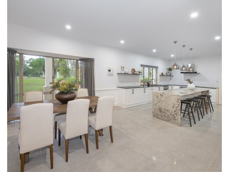 300 Teviot Road, Carbrook QLD 4130