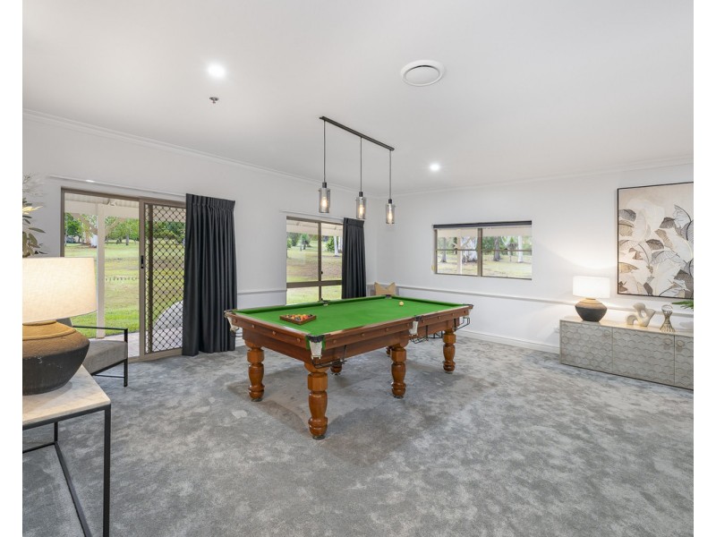 300 Teviot Road, Carbrook QLD 4130