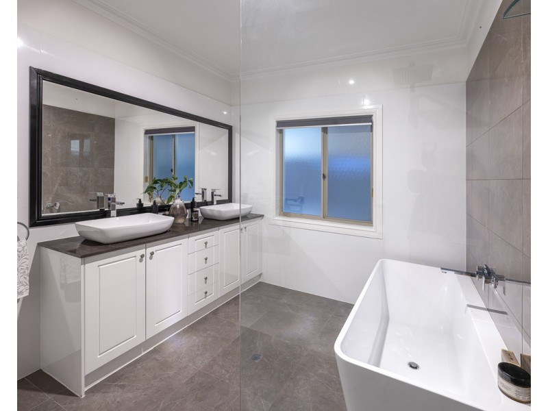 300 Teviot Road, Carbrook QLD 4130