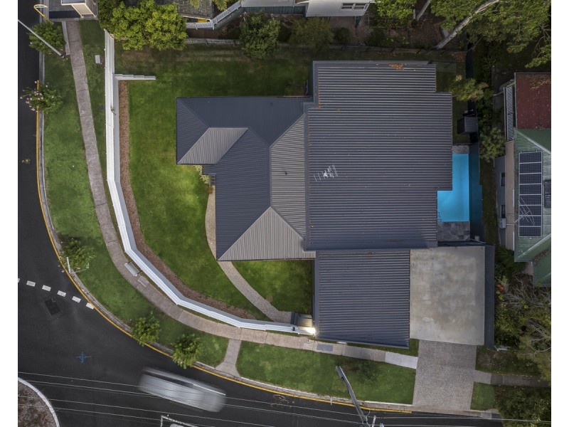 137 Taringa Parade, Indooroopilly QLD 4068