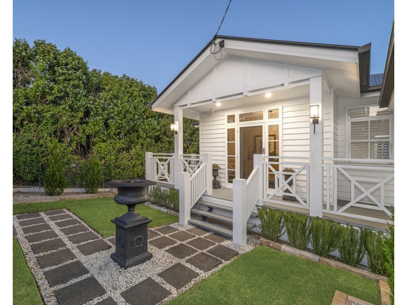 11 Cambridge Street, Nundah QLD 4012