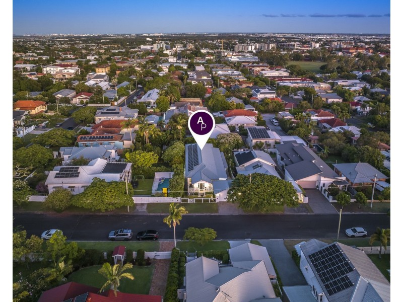 11 Cambridge Street, Nundah QLD 4012