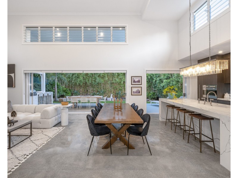 11 Cambridge Street, Nundah QLD 4012