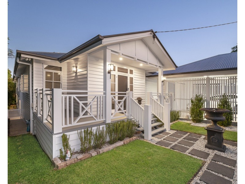 11 Cambridge Street, Nundah QLD 4012