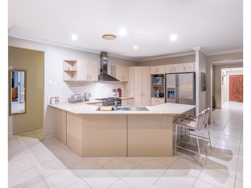 601 Jesmond Road, Fig Tree Pocket QLD 4069