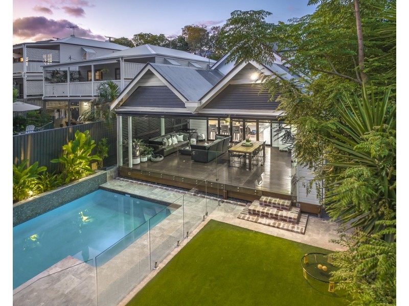 15A Ferneydell Street, Ashgrove QLD 4060