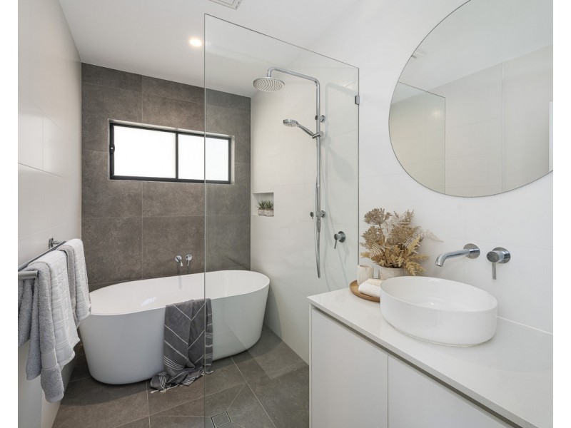 78 Burn Street, Camp Hill QLD 4152