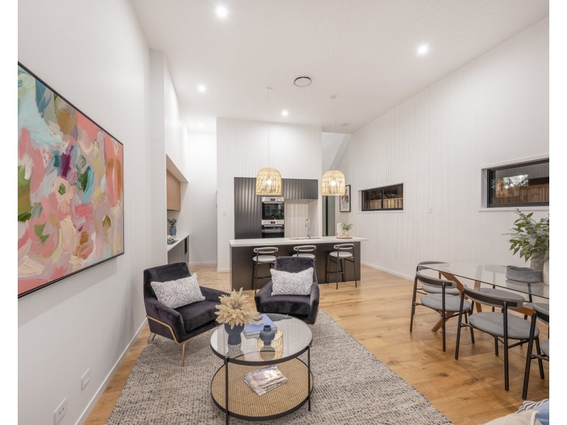 76 Burn Street, Camp Hill QLD 4152