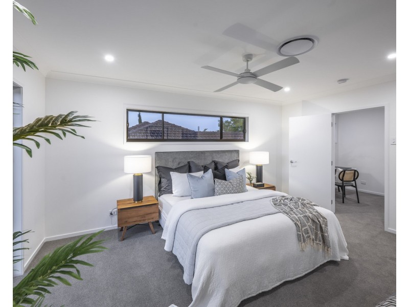 76 Burn Street, Camp Hill QLD 4152