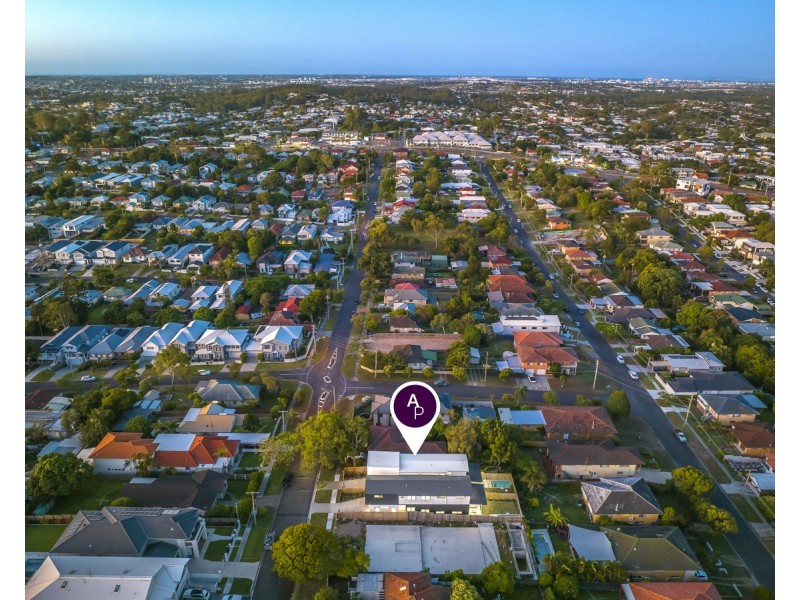 76 Burn Street, Camp Hill QLD 4152