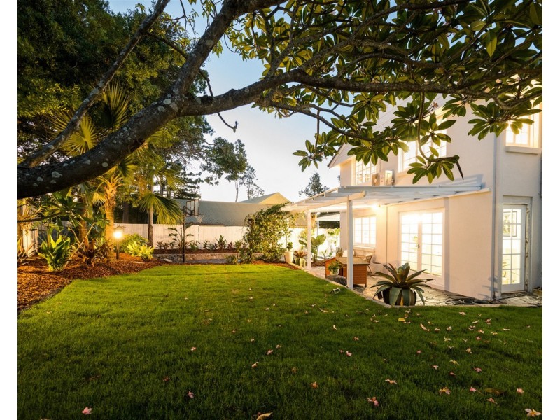 10 Wills Court, Mount Ommaney QLD 4074