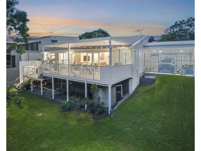 26 Mandalay Street, Fig Tree Pocket QLD 4069