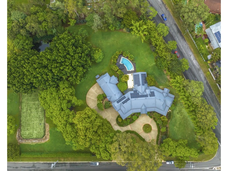 21 Moons Lane, Brookfield QLD 4069