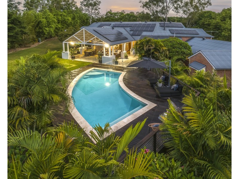 21 Moons Lane, Brookfield QLD 4069