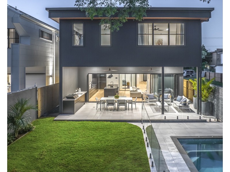 37 Kent Street, Hamilton QLD 4007