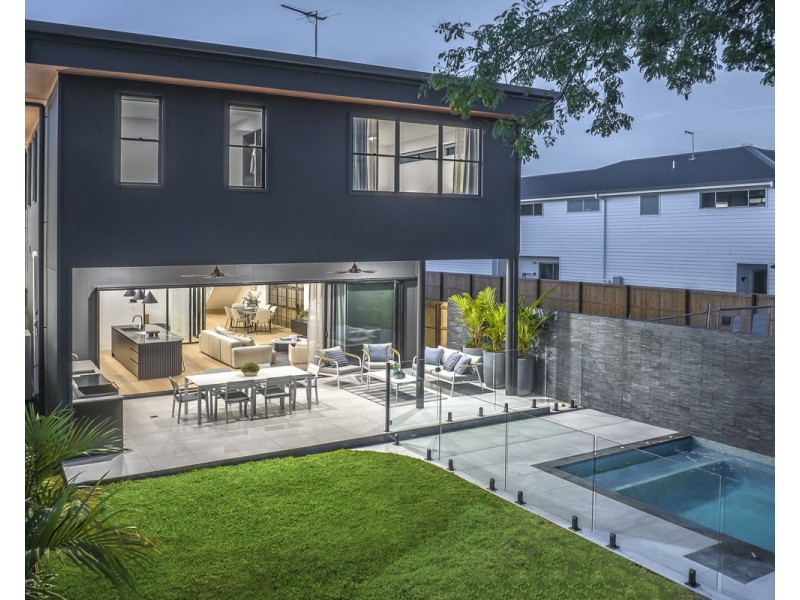 37 Kent Street, Hamilton QLD 4007