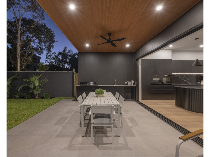 37 Kent Street, Hamilton QLD 4007