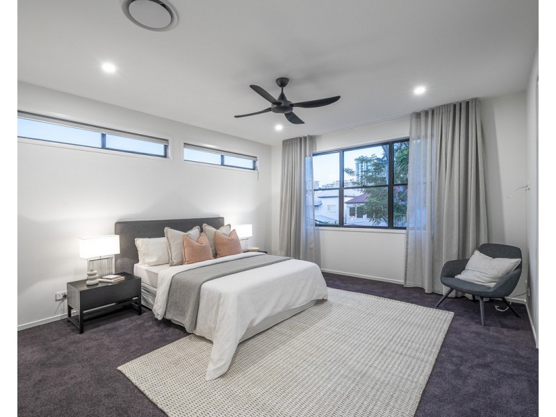 37 Kent Street, Hamilton QLD 4007