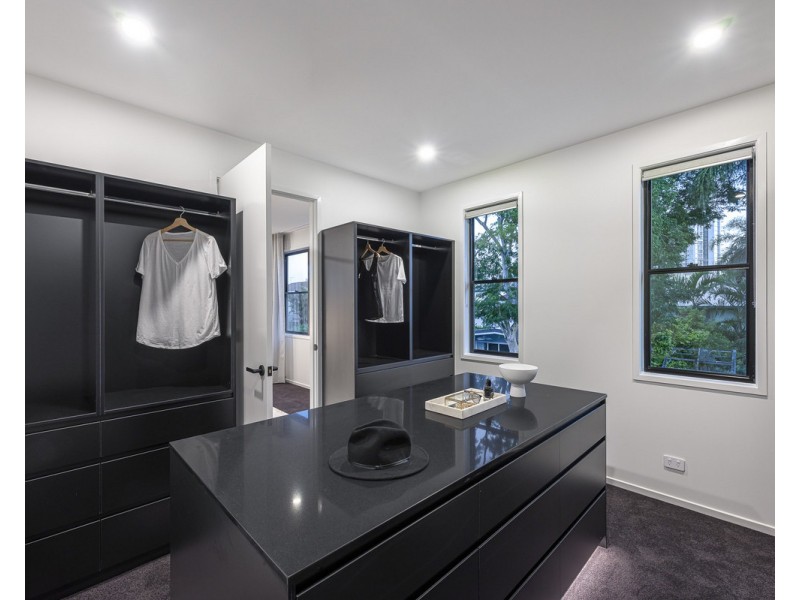 37 Kent Street, Hamilton QLD 4007