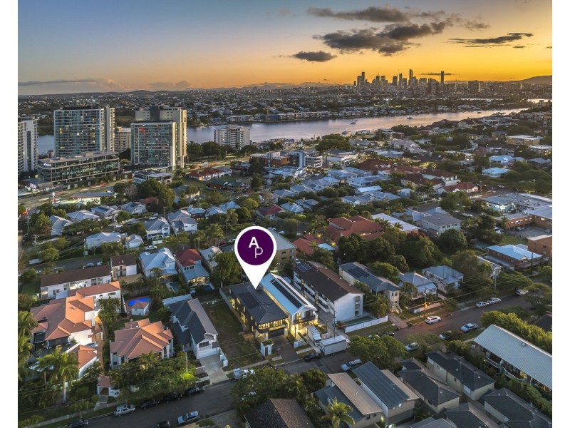 37 Kent Street, Hamilton QLD 4007