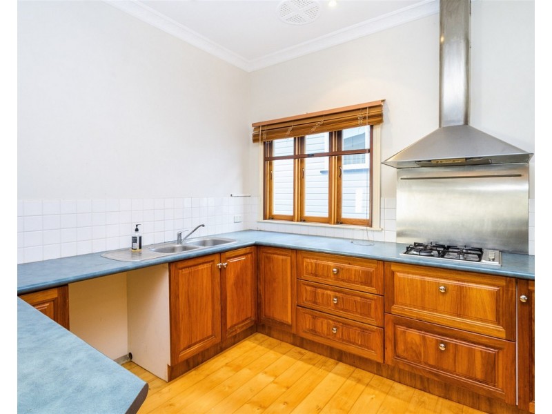 129 Crosby Road, Hamilton QLD 4007