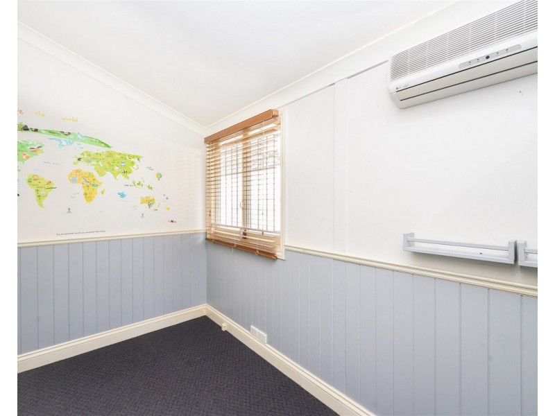 129 Crosby Road, Hamilton QLD 4007