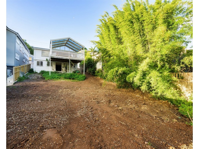 129 Crosby Road, Hamilton QLD 4007