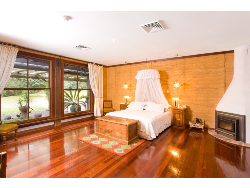 534 Grandview Road, Pullenvale QLD 4069