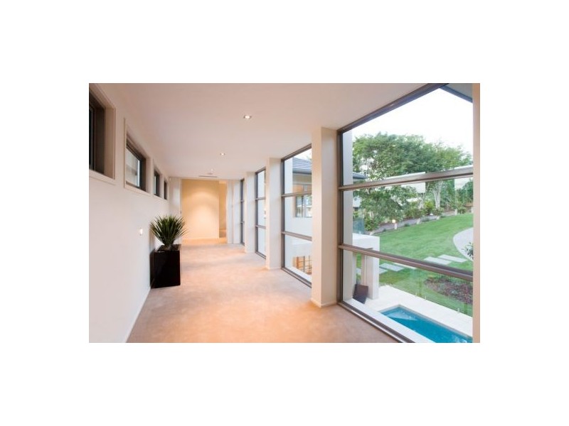 9 Castile Street, Indooroopilly QLD 4068