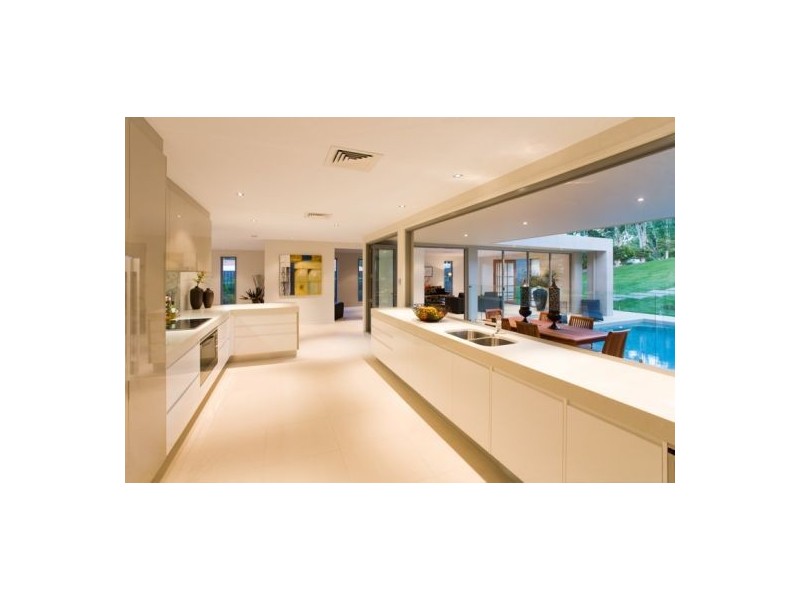 9 Castile Street, Indooroopilly QLD 4068