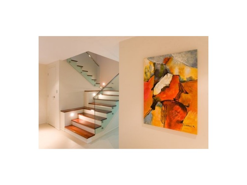 9 Castile Street, Indooroopilly QLD 4068