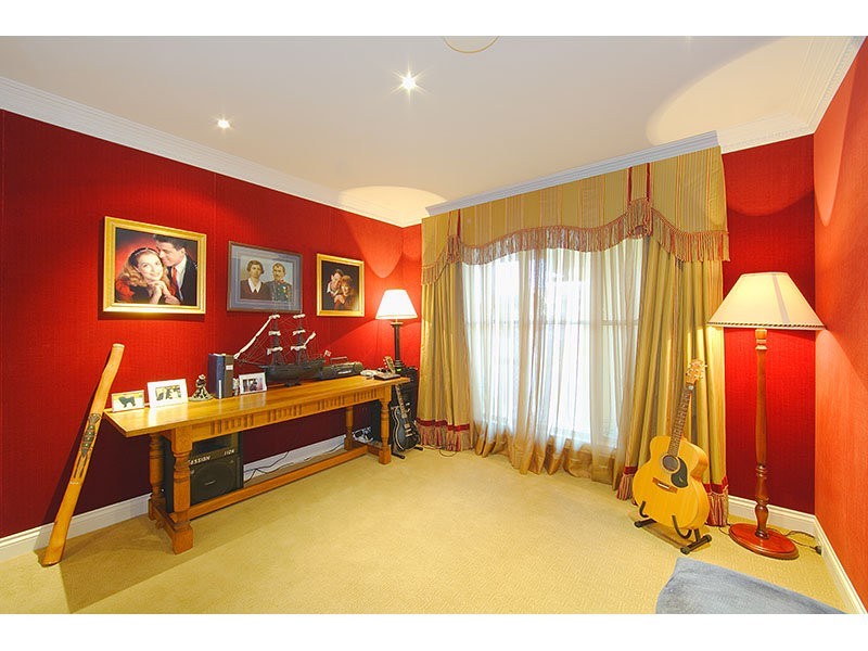 205 Westlake Drive, Westlake QLD 4074