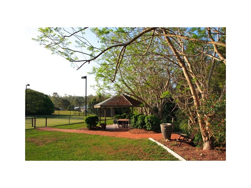 Brookfield QLD 4069