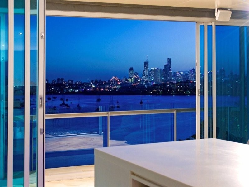 25 Hillside Crescent, Hamilton QLD 4007