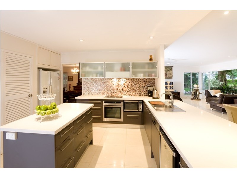 30 Vanwall Road, Bellbowrie QLD 4070