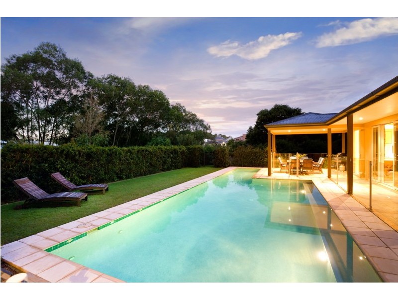 15 Oasis Ct, Fig Tree Pocket QLD 4069