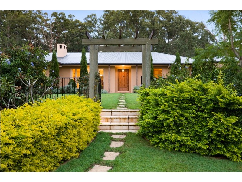 15 Oasis Ct, Fig Tree Pocket QLD 4069