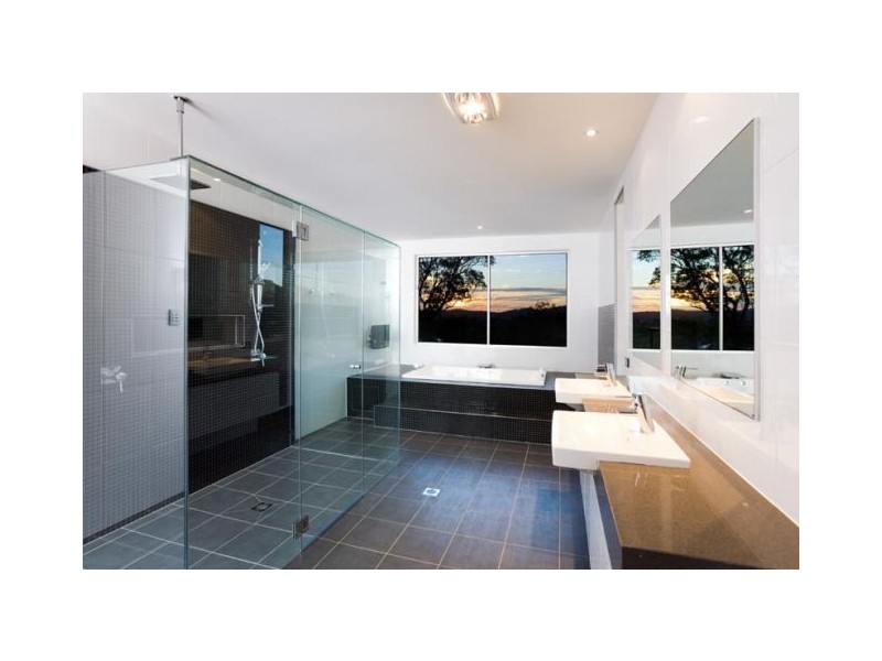 70 Lisk Street, Pullenvale QLD 4069