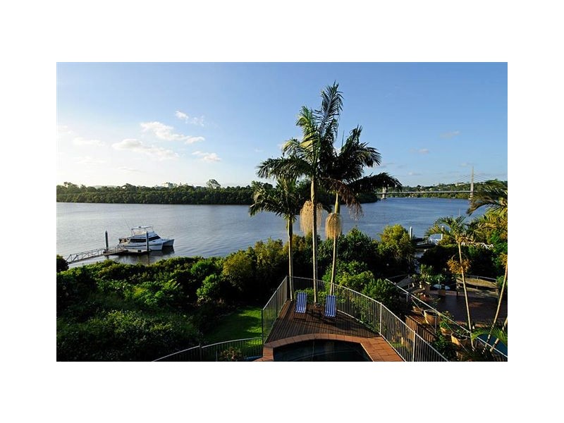 75 Brisbane Corso, Fairfield QLD 4103