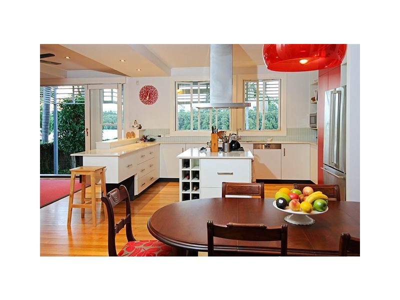 75 Brisbane Corso, Fairfield QLD 4103