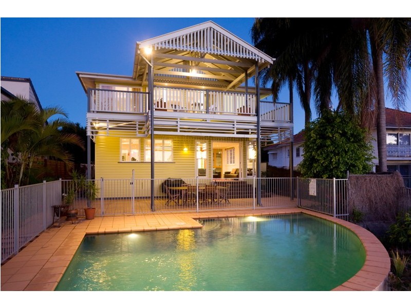 75 Brisbane Corso, Fairfield QLD 4103