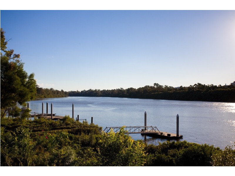 75 Brisbane Corso, Fairfield QLD 4103