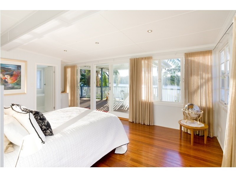 75 Brisbane Corso, Fairfield QLD 4103