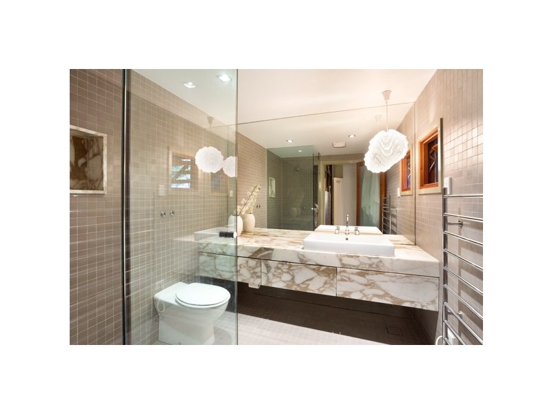 46 Dornoch Tce, West End QLD 4101