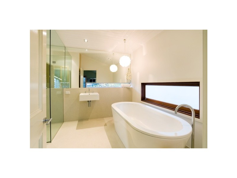 46 Dornoch Tce, West End QLD 4101
