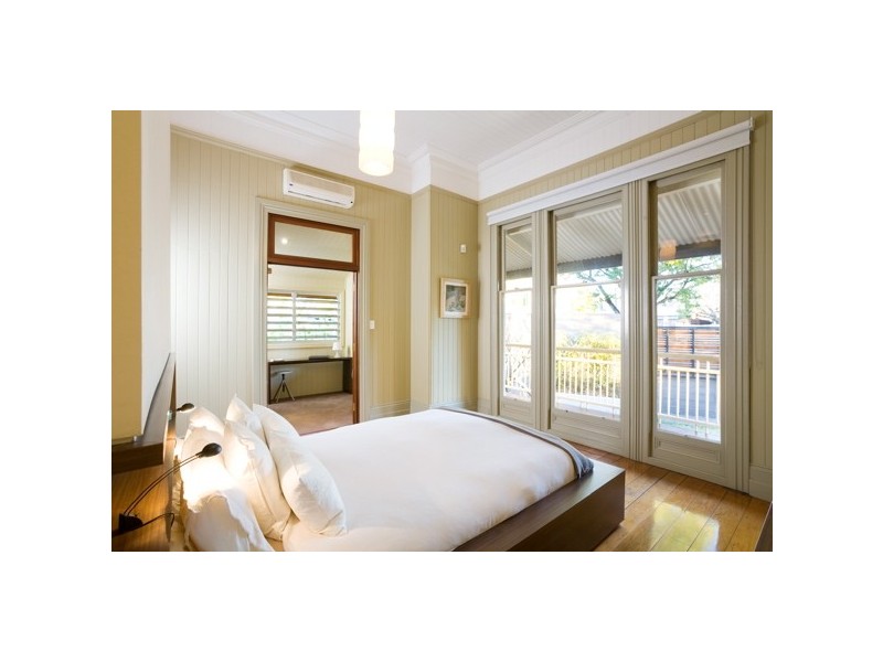46 Dornoch Tce, West End QLD 4101