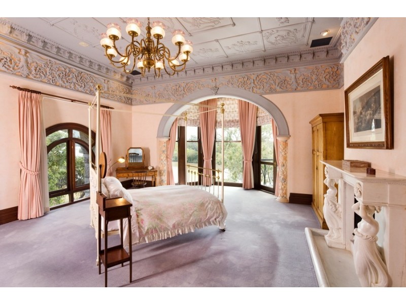 79  King Arthur Tce, Brisbane QLD 4000