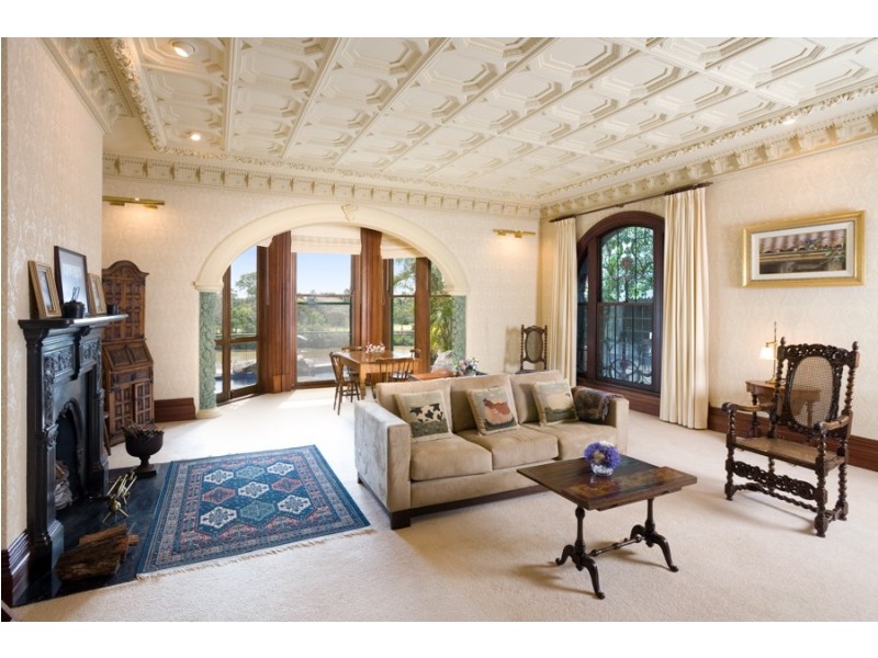 79  King Arthur Tce, Brisbane QLD 4000