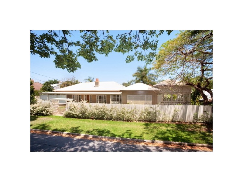 71 Laurel Ave, Chelmer QLD 4068