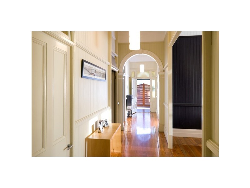 46 Dornoch Tc, West End QLD 4101